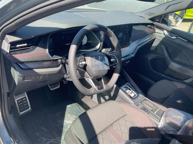 Skoda Octavia Combi 2.0 TSI 195 kW RS DSG, Pano, Standheizung, AHK, Navi, Matrix, Canton, Side, Winter, 5 J.-Garantie 