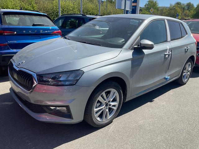 Skoda Fabia - Selection 1.0 TSI DSG Selection, LED, Kamera, Side, ACC, Winter, Ladeboden, sofort