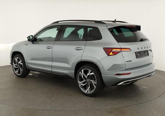 Skoda Karoq Sportline 4x4 2.0 TSI DSG Sportline, Pano, AHK, Navi, Matrix, Side, Winter, 5 J.-Garantie 