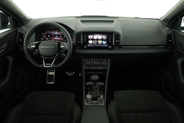 Skoda Karoq Sportline 4x4 2.0 TSI DSG Sportline, Pano, AHK, Navi, Matrix, Side, Winter, 5 J.-Garantie 