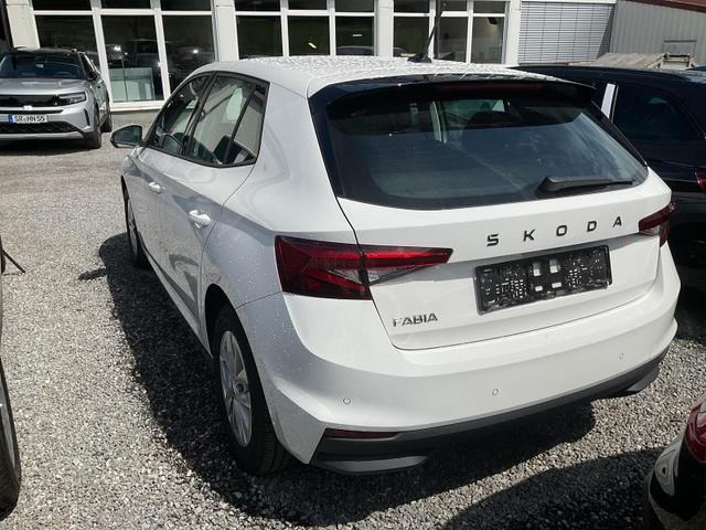 Skoda Fabia Selection 1.0 TSI DSG Selection, Tempomat, Winterpaket, SmartLink 