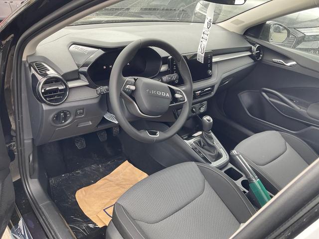 Skoda Fabia Selection 1.0 TSI Selection, Tempomat, Ladeboden, Park, Winterpaket, SmartLink, 4-J Garantie 