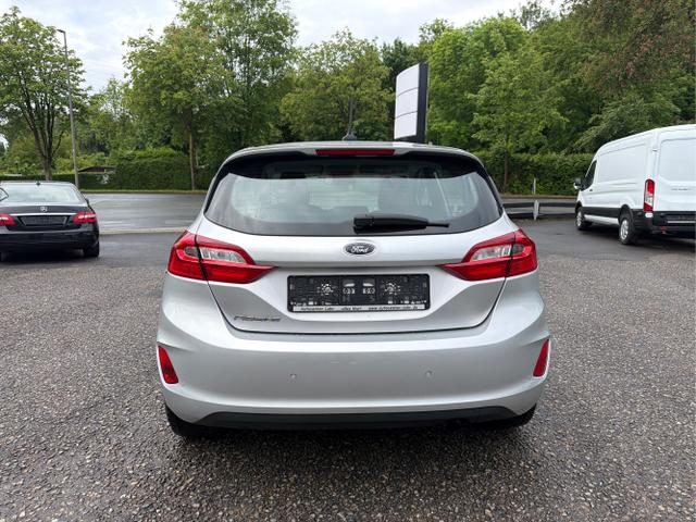 Ford / Fiesta / Silber / / / 