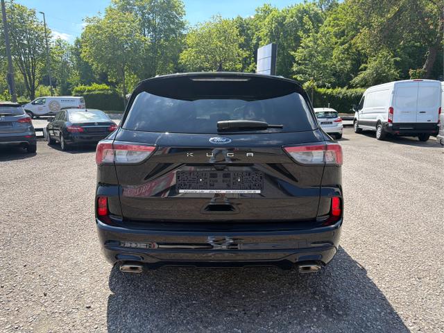 Ford / Kuga / Schwarz / / / 