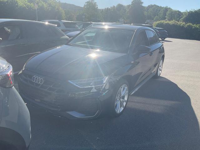 Audi A3 Sportback - TFSI 110 kW S line 35 S-tronic S-LINE, AHK, Matrix, Navi, el. Klappe, Kamera, Winter, 3 J.-Garantie