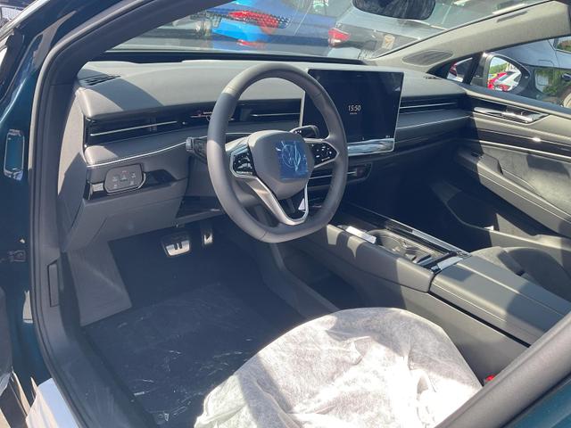 Volkswagen ID.7 Limousine Pro 210 kW Black, HuD, IQ.Light, IQ.Drive, AreaView, Side, Winter, 20-Zoll 