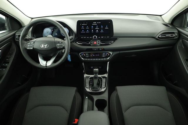 Hyundai i30 Kombi 1.6 T-GDI DCT, Navi, Kamera, Winter, 16-Zoll, 5 J.-Garantie 
