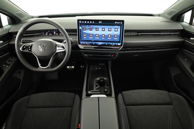 Volkswagen ID.7 Pro Black, AHK, HuD, IQ.Light, IQ.Drive, AreaView, Side, Winter, 19-Zoll 