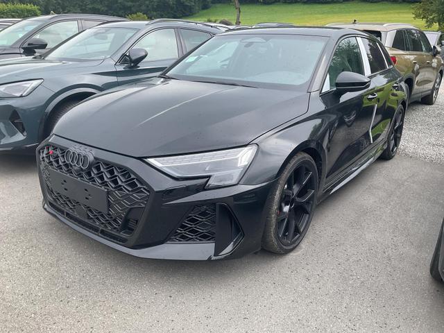 Audi RS3 Sportback - 2.5 294 kW TFSI quattro quattro, SONOS, Matrix, Sportabgas, Side, 5 J.-Garantie