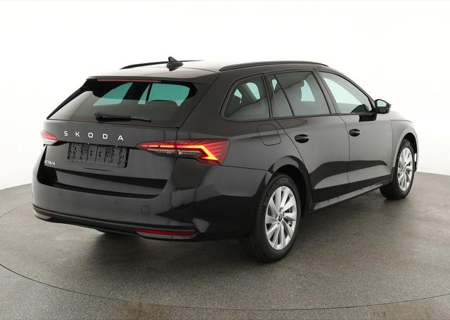 Skoda Octavia Combi 1.5 TSI 110 kW Selection Selection, AHK, LED, Side, ACC, Kamera, Winter, 17-Zoll 