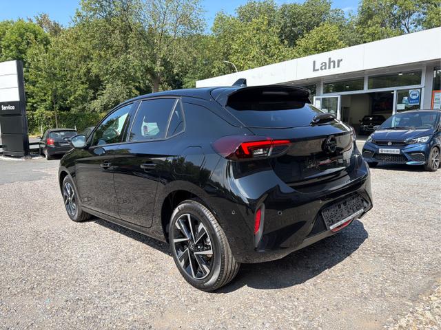 Opel / Corsa / Schwarz / / / 