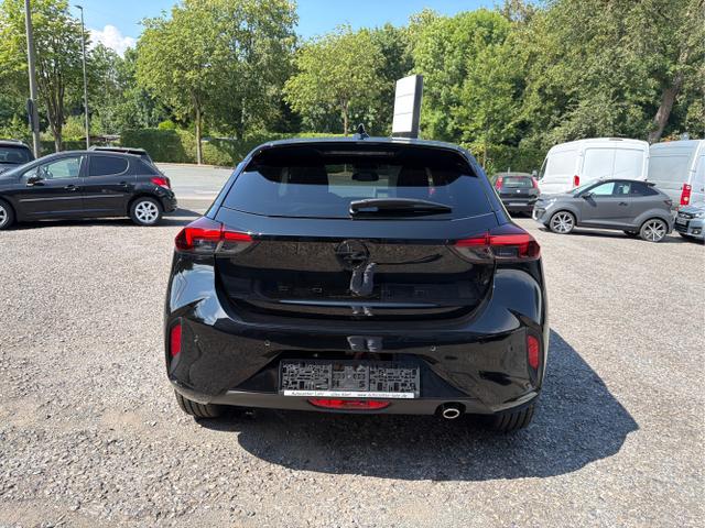Opel / Corsa / Schwarz / / / 