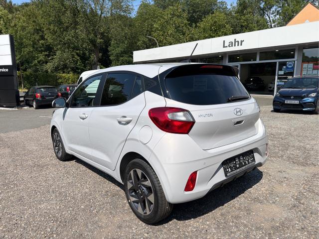 Hyundai / i10 / Grau / / / 