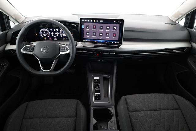 Volkswagen Golf Variant 1.5 eTSI 110 kW Life VIII DSG Life, easyOpen, Kamera, LED, Side, Winter, 3 J.-Garantie 