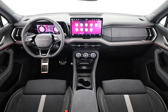 Skoda Kodiaq 2.0 TDI 142 kW 4x4 Sportline DSG Sportline, Pano, AHK, Navi, Matrix, el. Klappe, Side, Winter, 19-Zoll, 4 J.-Garantie 