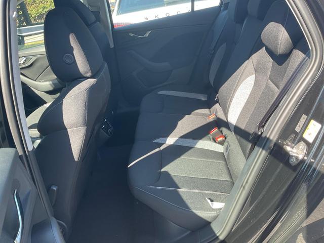 Skoda Kamiq Selection 1.5 TSI DSG Selection, LED, Kamera, Winter, 16-Zoll, 4.J-Garanite 