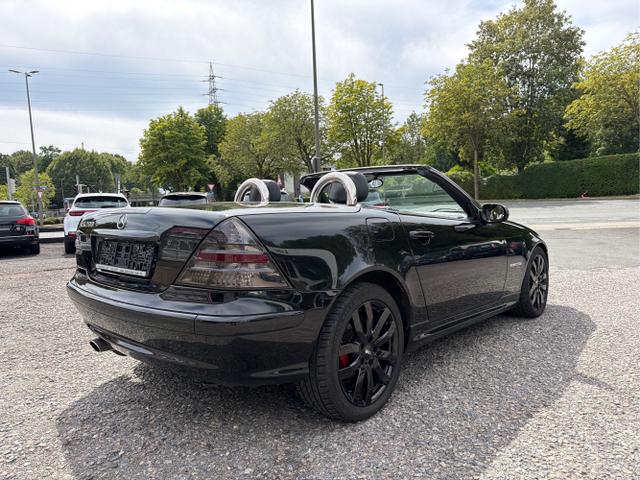 Mercedes-Benz / SLK-Klasse / Schwarz / / / 