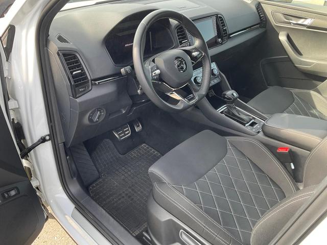Skoda Karoq Sportline 1.5 TSI DSG Sportline, AHK, Navi, el. Klappe, ACC, Kamera, 19-Zoll 