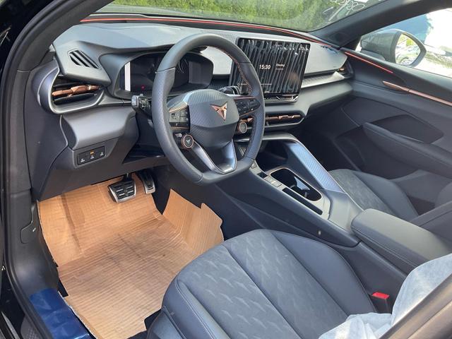 Seat Terra DSG, Pano, AHK, Matrix, Navi, HuD, el. Klappe, 20-Zoll 