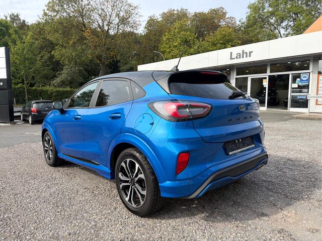 Ford / Puma / Blau / / / 
