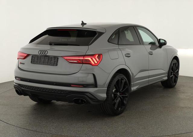 Audi RS Q3 Sportback 2.5 TFSI quattro quattro, Matrix, Pano, SONOS, 21-Zoll, 1. Hand 