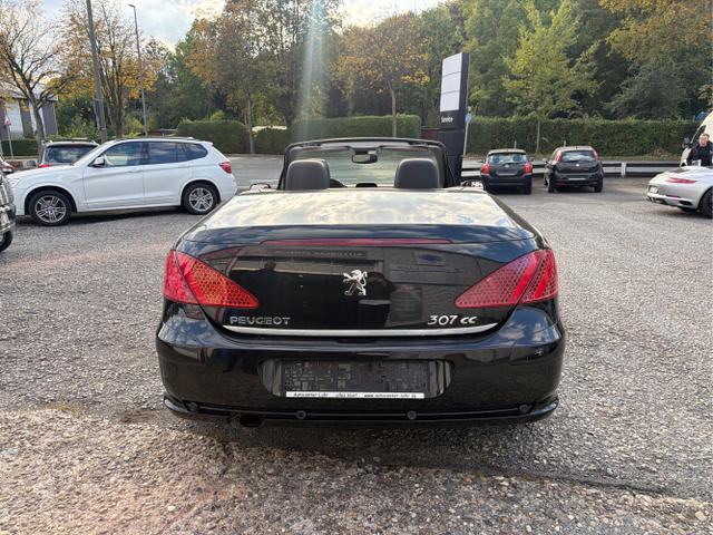 Peugeot / 307 / Schwarz / / / 