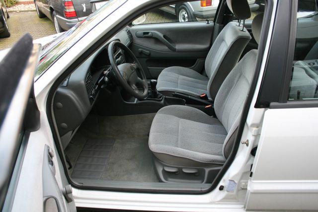 Volkswagen Passat Lim GL 1,8 -90 Ps.|54 TKm|Tüv Neu|Klima 