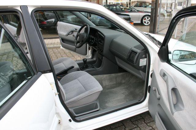 Volkswagen Passat Lim GL 1,8 -90 Ps.|54 TKm|Tüv Neu|Klima 