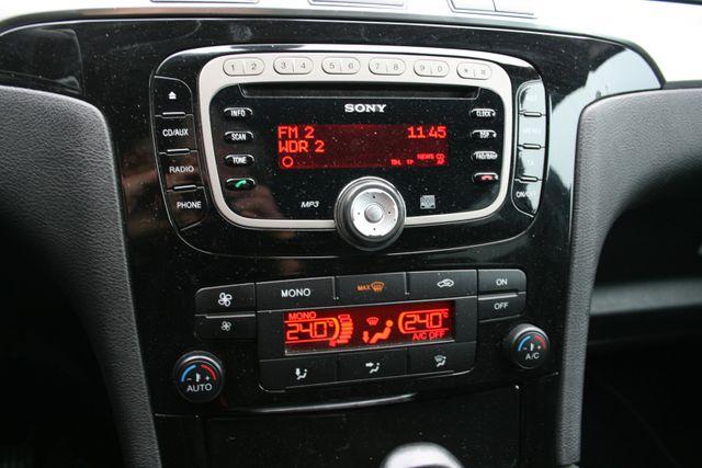 Ford S-MAX Titanium Automatik | 8-fach Bereift 