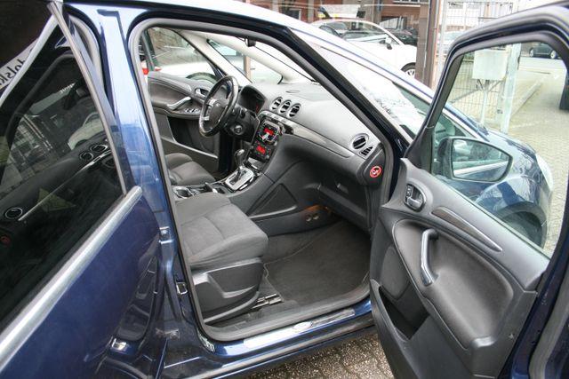 Ford S-MAX Titanium Automatik | 8-fach Bereift 