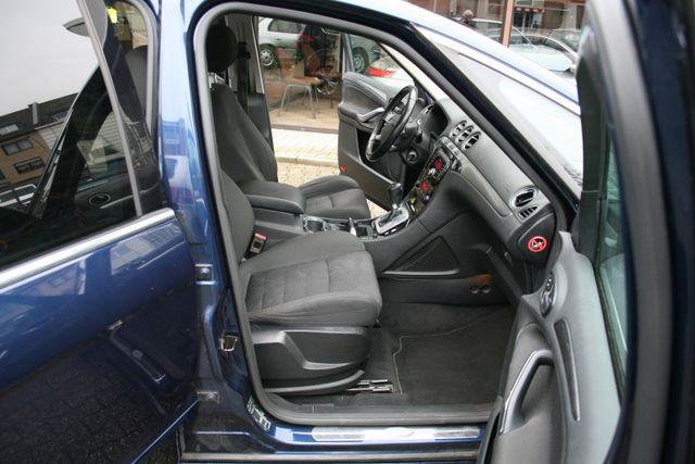 Ford S-MAX Titanium Automatik | 8-fach Bereift 