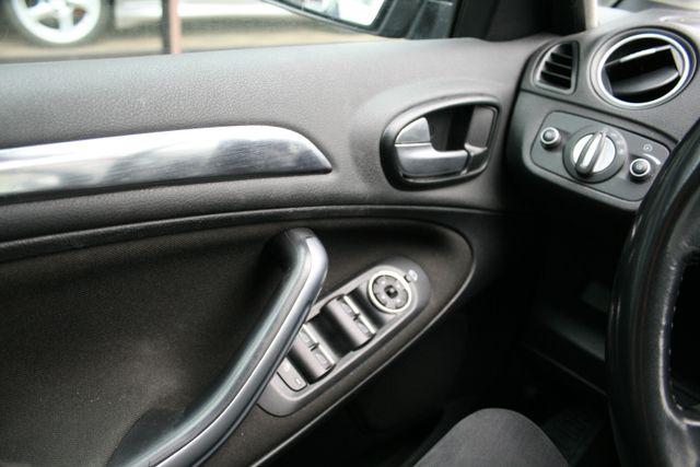 Ford S-MAX Titanium Automatik | 8-fach Bereift 