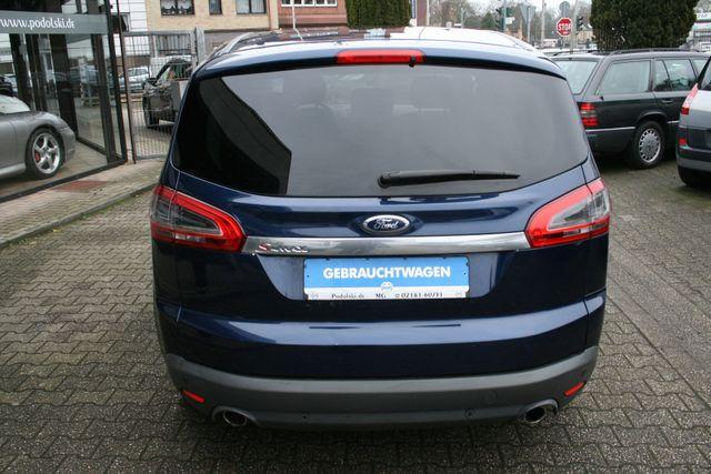Ford S-MAX Titanium Automatik | 8-fach Bereift 