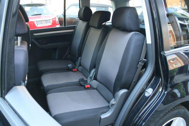 Volkswagen Touran Freestyle Autom.Tempom.Sitz H.Klima, 