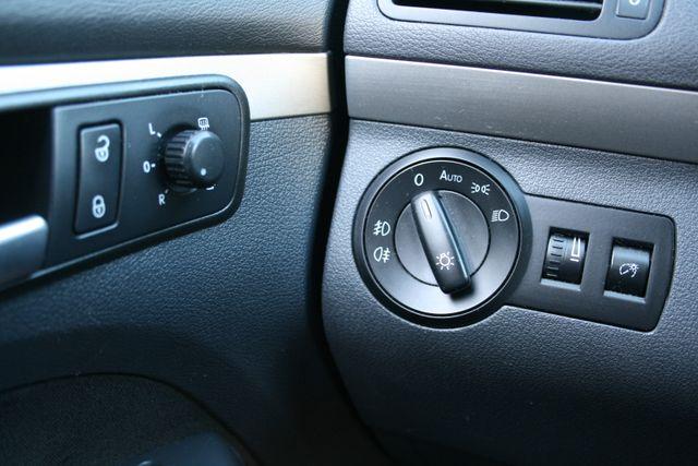 Volkswagen Touran Freestyle Autom.Tempom.Sitz H.Klima, 