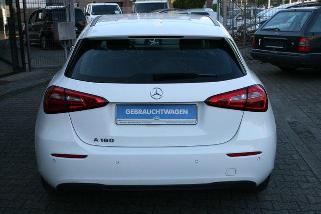 Mercedes-Benz A-Klasse A 180 -Klasse,TÜV N.W/S Räder.Tempom.PDC,5-Tür 