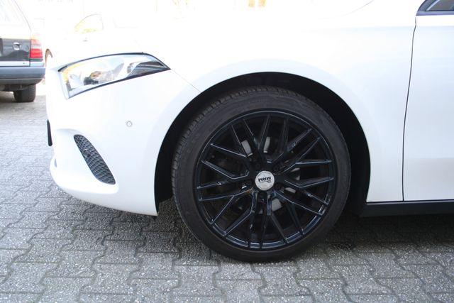 Mercedes-Benz A-Klasse A 180 -Klasse,TÜV N.W/S Räder.Tempom.PDC,5-Tür 
