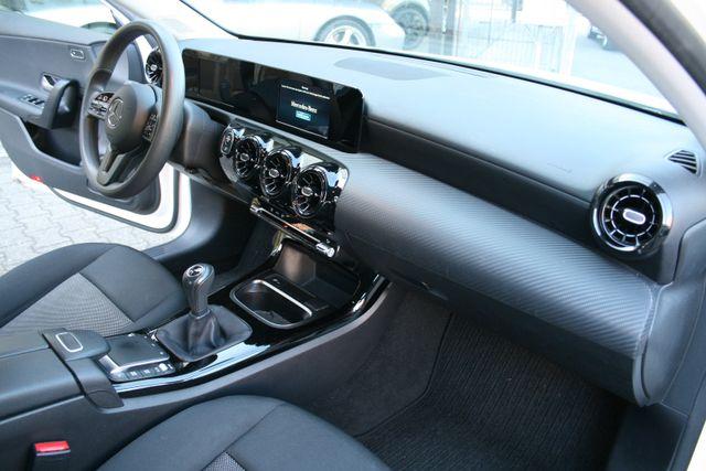Mercedes-Benz A-Klasse A 180 -Klasse,TÜV N.W/S Räder.Tempom.PDC,5-Tür 