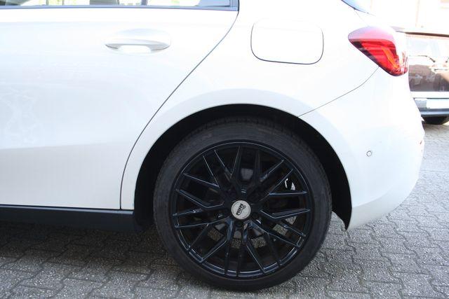 Mercedes-Benz A-Klasse A 180 -Klasse,TÜV N.W/S Räder.Tempom.PDC,5-Tür 