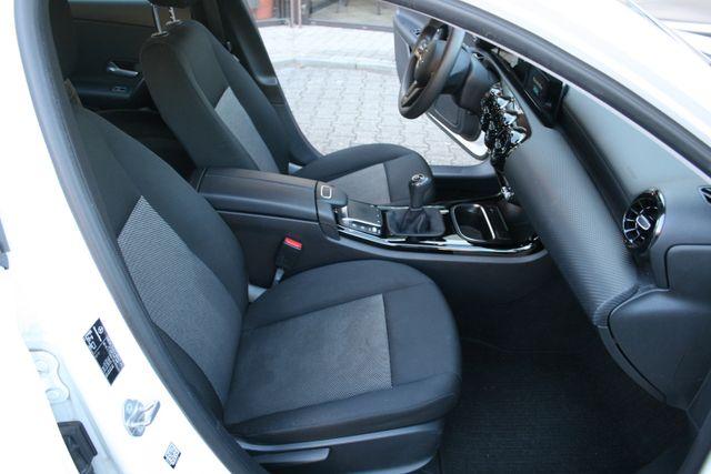 Mercedes-Benz A-Klasse A 180 -Klasse,TÜV N.W/S Räder.Tempom.PDC,5-Tür 