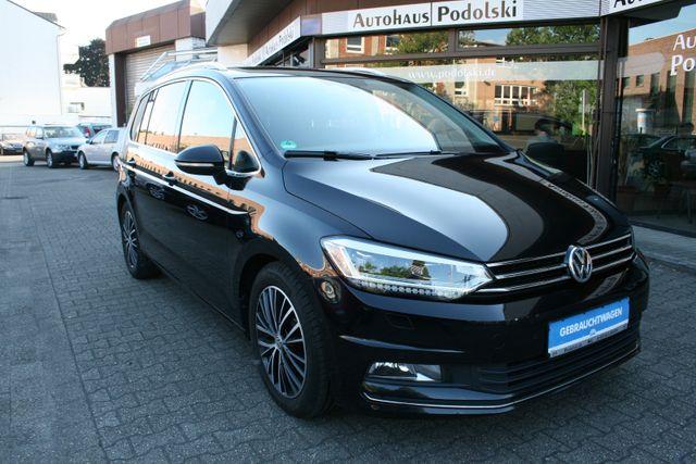 Volkswagen Touran - Highline | Pano |7-Sitzer |AHK |S/W Räder
