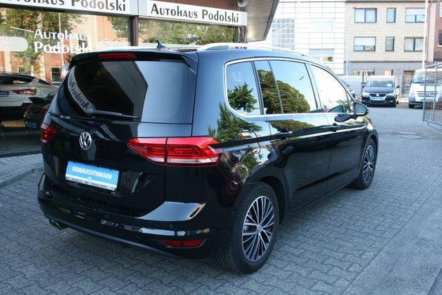 Volkswagen Touran Highline | Pano |7-Sitzer |AHK |S/W Räder 