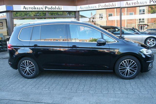 Volkswagen Touran Highline | Pano |7-Sitzer |AHK |S/W Räder 