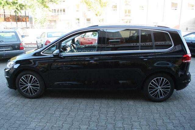 Volkswagen Touran Highline | Pano |7-Sitzer |AHK |S/W Räder 