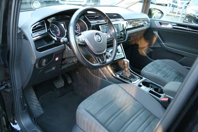 Volkswagen Touran Highline | Pano |7-Sitzer |AHK |S/W Räder 