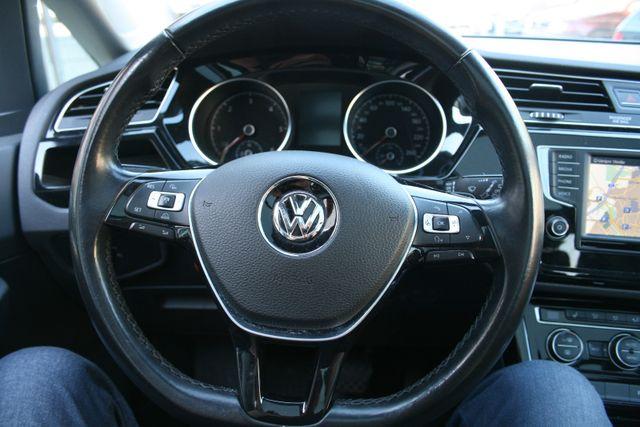 Volkswagen Touran Highline | Pano |7-Sitzer |AHK |S/W Räder 