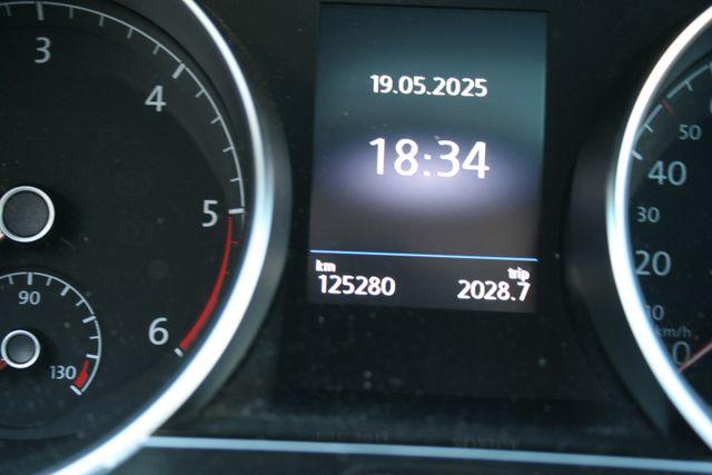 Volkswagen Touran Highline | Pano |7-Sitzer |AHK |S/W Räder 
