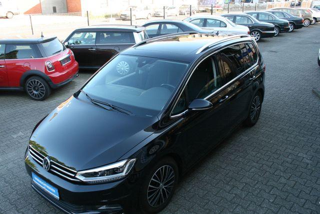 Volkswagen Touran Highline | Pano |7-Sitzer |AHK |S/W Räder 