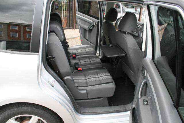 Volkswagen Touran Match |7-Sitze |S/W Räd|St.Kette Erneuert 