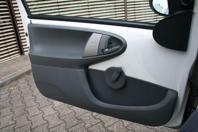 Peugeot 107 Petit Filou 